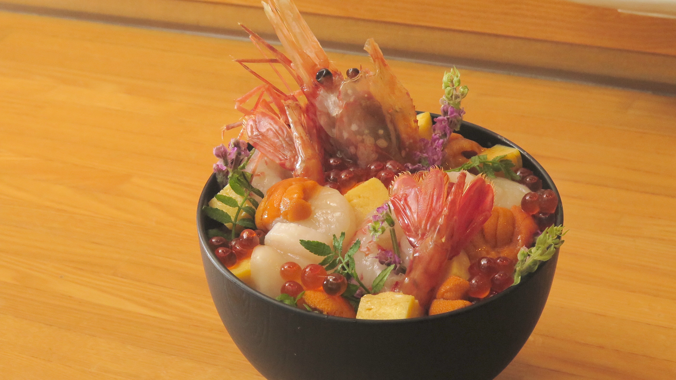 イクラ 海鮮丼